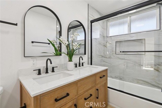 Detail Gallery Image 22 of 49 For 10007 Debra, Granada Hills,  CA 91343 - 4 Beds | 3 Baths