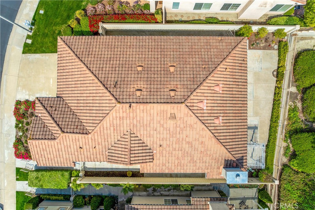 https://media.crmls.org/medias/5a783561-78a2-433d-9d33-118be097dddf.jpg?preset=X-Large