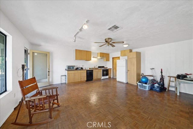 31919 FLORIDA Avenue, Mentone CA: https://media.crmls.org/medias/5a784fa2-f825-4f2b-b877-2530e418bad6.jpg