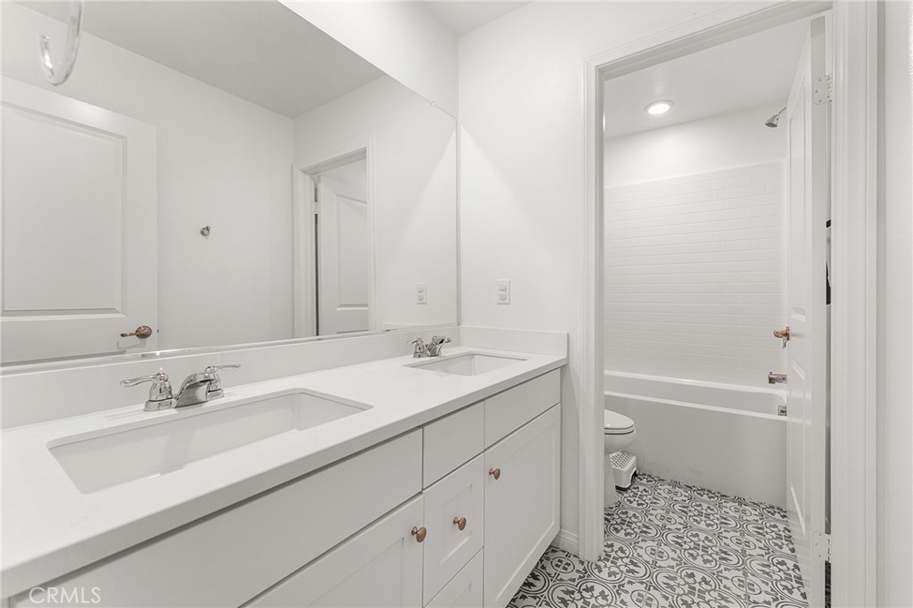 MLS #IG25146705 image #24
