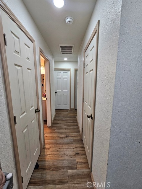 128 Park Street, Madera CA: https://media.crmls.org/medias/5a78680b-db6e-4bba-90e4-2e61f4f72dd8.jpg
