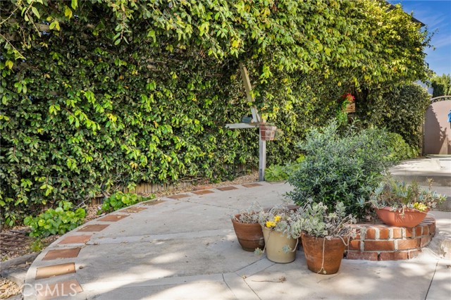 Detail Gallery Image 48 of 52 For 7836 W 81st, Playa Del Rey,  CA 90293 - 4 Beds | 2/1 Baths