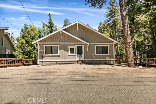 Detail Gallery Image 31 of 31 For 1080 Chateau Dr, Crestline,  CA 92325 - 3 Beds | 2/1 Baths