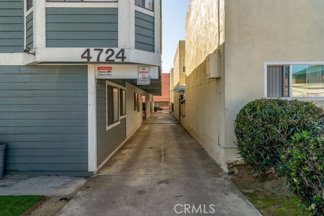 Detail Gallery Image 10 of 16 For 4724 W 173rd St, Lawndale,  CA 90260 - – Beds | – Baths