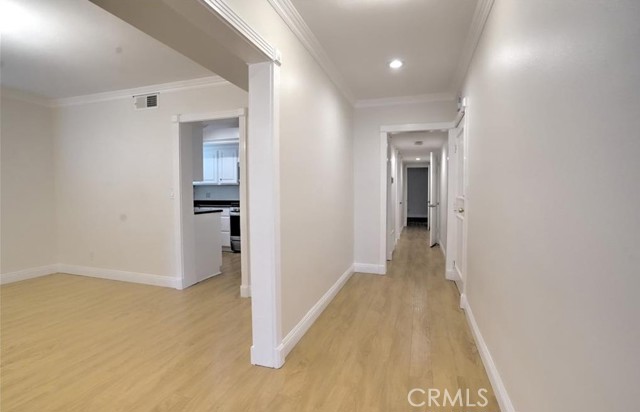 Detail Gallery Image 12 of 27 For 10645 Wilshire Bld #201,  Los Angeles,  CA 90024 - 2 Beds | 2 Baths