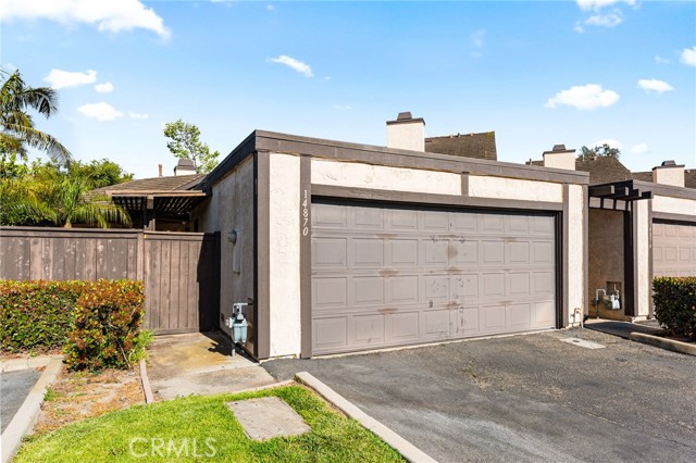 Detail Gallery Image 6 of 24 For 14870 Stonehedge Ln, Westminster,  CA 92683 - 2 Beds | 2 Baths