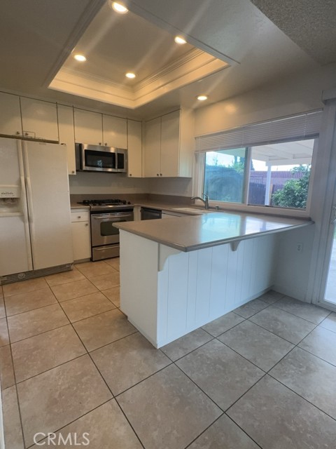 Detail Gallery Image 6 of 19 For 270 W Campus View Dr, Riverside,  CA 92507 - 4 Beds | 2 Baths