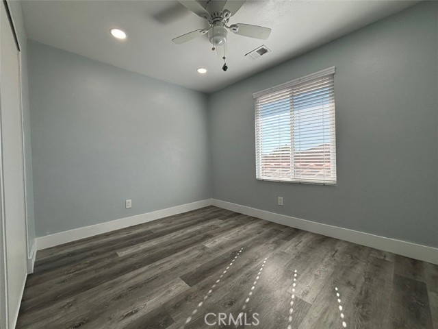 Detail Gallery Image 11 of 16 For 17262 Russo Ct, Fontana,  CA 92336 - 4 Beds | 3 Baths