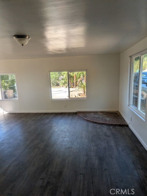 4287 Rosa Rancho Lane, Fallbrook CA: https://media.crmls.org/medias/5a7aaa41-0e25-4765-8aa9-421b201d322d.jpg