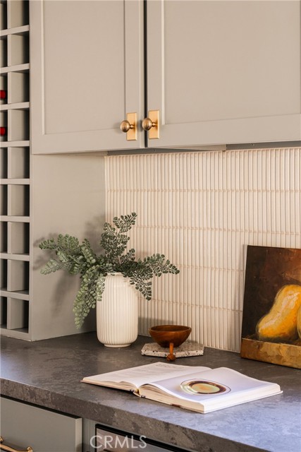 Detail Gallery Image 9 of 49 For 4843 Genevieve Ave, Los Angeles,  CA 90041 - 4 Beds | 3 Baths