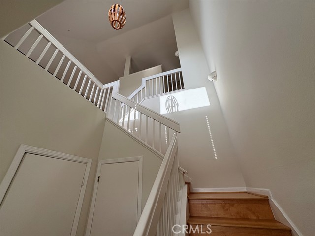 Detail Gallery Image 5 of 23 For 549 Shoal Cir, Redwood City,  CA 94065 - 1 Beds | 2 Baths