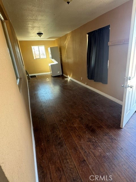 Detail Gallery Image 4 of 19 For 21226 21226 Stoddard Wells Rd, Apple Valley,  CA 92307 - 2 Beds | 2 Baths