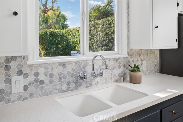 Detail Gallery Image 6 of 35 For 12543 Hartland St, North Hollywood,  CA 91605 - 3 Beds | 2 Baths