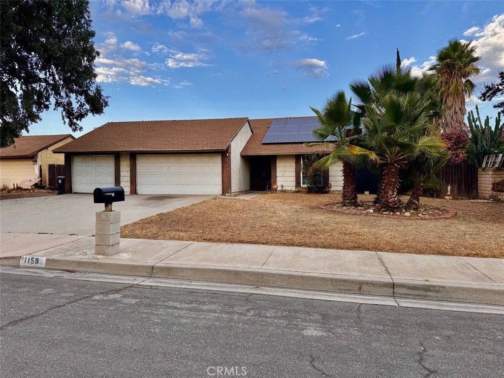 1159 N Wisteria Avenue