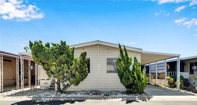 200 San Bernardino, Rialto CA: https://media.crmls.org/medias/5a7be94c-a740-4fe2-995b-d3c4cca7c092.jpg