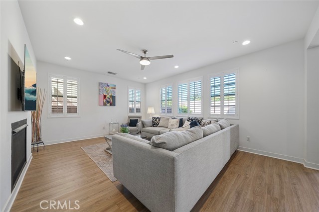 Image 4 of 53 For 4530 Romick Circle