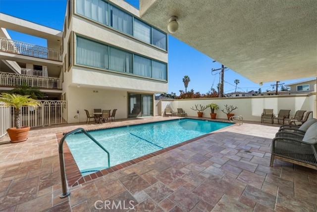 Detail Gallery Image 39 of 47 For 201 Calle Miramar #35,  Redondo Beach,  CA 90277 - 2 Beds | 3 Baths