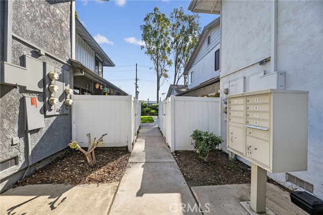 Detail Gallery Image 34 of 45 For 20362 #10 Flower Gate, Yorba Linda,  CA 92886 - 3 Beds | 2/1 Baths