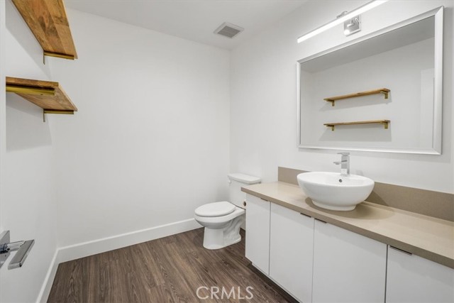 4201 Pennsylvania Avenue, La Crescenta CA: https://media.crmls.org/medias/5a7df890-bf41-4283-be0b-321cc405c7db.jpg
