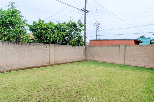 1924 W Secrest Way, Santa Ana CA: https://media.crmls.org/medias/5a7e5713-8bb4-4b49-9942-b6fbff7b266c.jpg