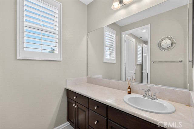 Detail Gallery Image 41 of 67 For 11680 Cetona Way, Porter Ranch,  CA 91326 - 4 Beds | 4 Baths