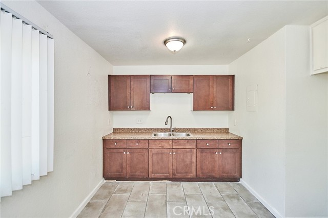 Detail Gallery Image 19 of 29 For 1074 N Willow Ave, Rialto,  CA 92376 - – Beds | – Baths