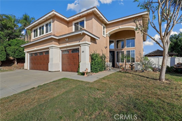 Detail Gallery Image 1 of 40 For 25 Corte Rivera, Lake Elsinore,  CA 92532 - 5 Beds | 3 Baths