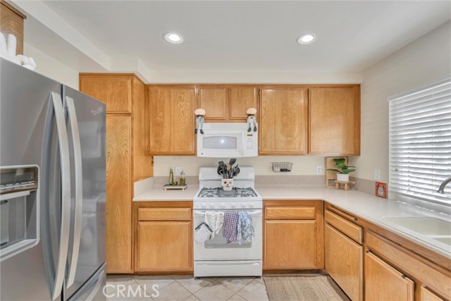 Detail Gallery Image 7 of 24 For 27530 Hyssop Ln, Saugus,  CA 91350 - 4 Beds | 2 Baths