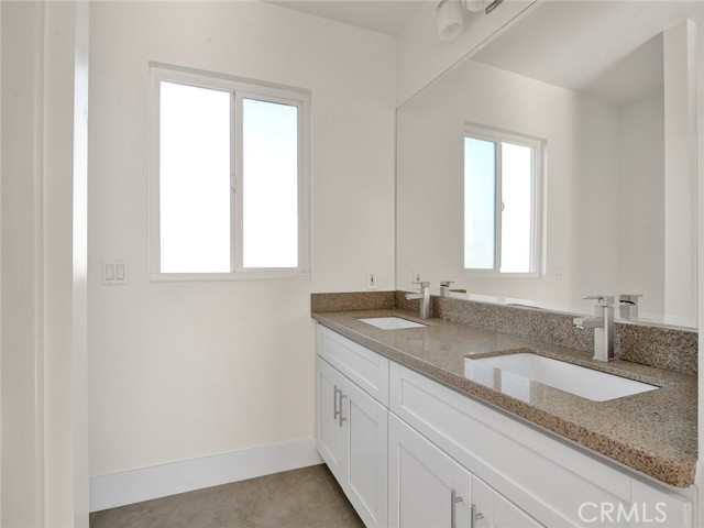 17425 Los Alimos Street, Granada Hills CA: https://media.crmls.org/medias/5a813049-e49c-4a09-bb9a-b7bc8693f534.jpg