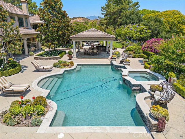 Detail Gallery Image 36 of 63 For 6 Hunter, Coto de Caza,  CA 92679 - 6 Beds | 5/1 Baths