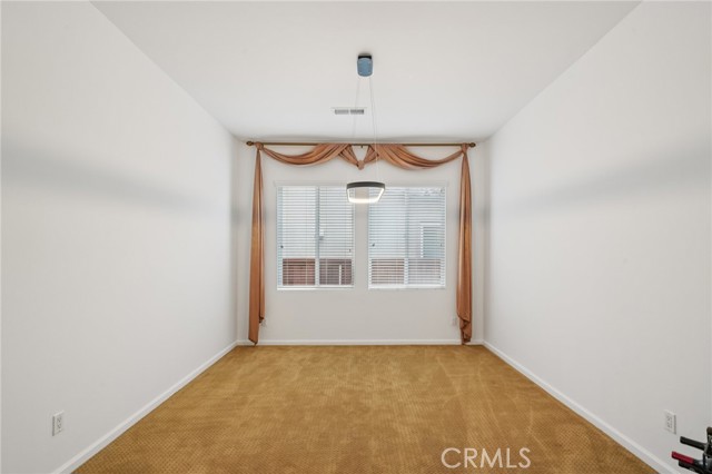 Detail Gallery Image 9 of 35 For 36109 Eagle Ln, Beaumont,  CA 92223 - 3 Beds | 2/1 Baths