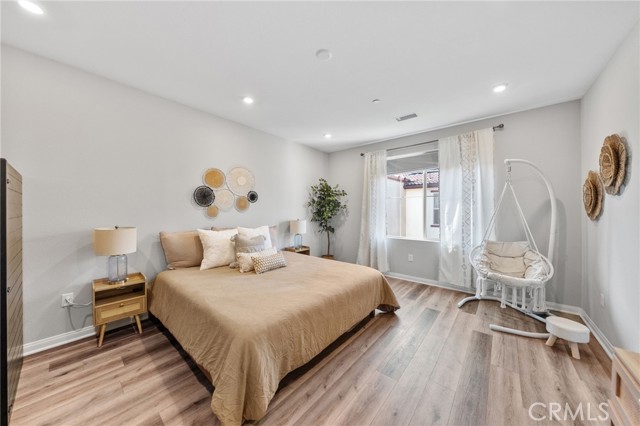 Detail Gallery Image 19 of 51 For 1704 Laurelwood, Oceanside,  CA 92056 - 3 Beds | 2/1 Baths