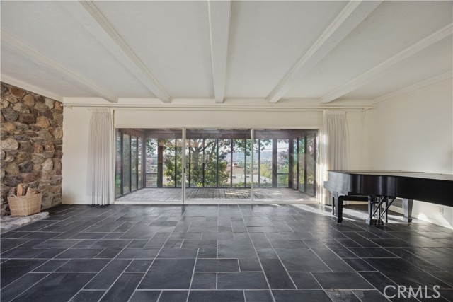 25 Buena Vista Avenue, San Luis Obispo CA: https://media.crmls.org/medias/5a81f432-73bf-41a8-bd94-b15f0039a286.jpg