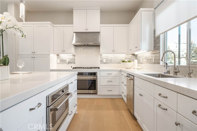 Detail Gallery Image 9 of 49 For 133 Denali, Lake Forest,  CA 92630 - 4 Beds | 4/1 Baths