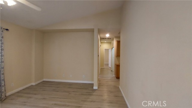 Detail Gallery Image 10 of 24 For 16124 Holly Ridge Ct, Victorville,  CA 92395 - 3 Beds | 2 Baths