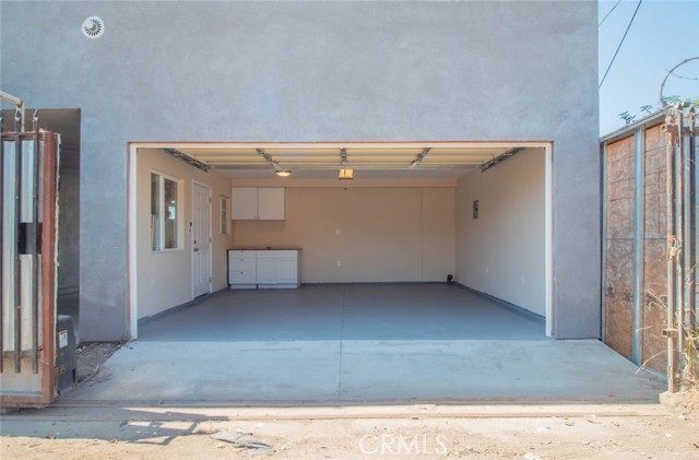 1805 W 35th Street, Los Angeles CA: https://media.crmls.org/medias/5a824b16-bb32-4c74-9178-42af507fe271.jpg