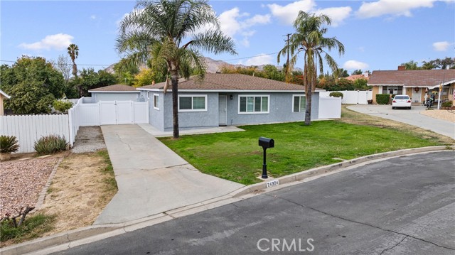 Detail Gallery Image 6 of 39 For 24304 Virginia Ln, Moreno Valley,  CA 92557 - 3 Beds | 2 Baths