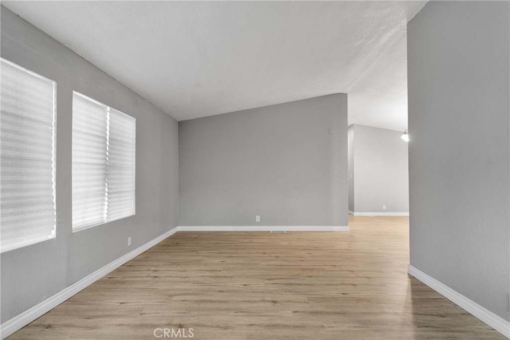 MLS #IV25255341 image #9