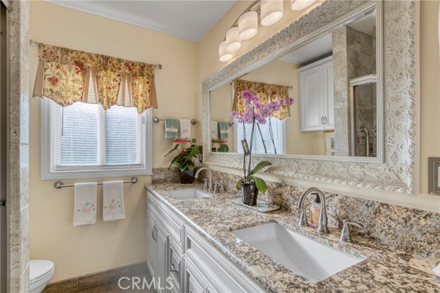Detail Gallery Image 13 of 20 For 19016 Runnymede, Reseda,  CA 91335 - 3 Beds | 2 Baths