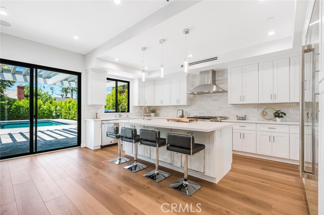 Image 10 of 51 For 251 Griffith Park Drive