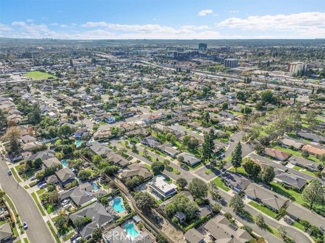 Detail Gallery Image 20 of 25 For 14272 Acacia Dr, Tustin,  CA 92780 - 3 Beds | 2 Baths