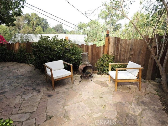 1403 Avon Park, Los Angeles CA: https://media.crmls.org/medias/5a84c342-29e4-4398-88dc-6f493e61e894.jpg