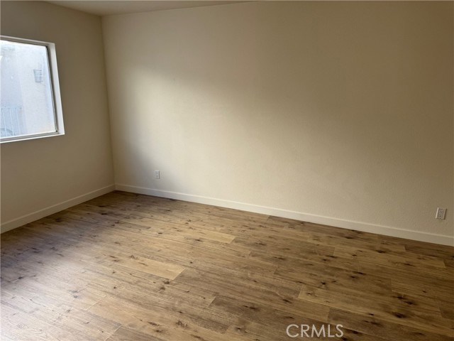 Detail Gallery Image 9 of 16 For 8800 Burnet Ave #15,  North Hills,  CA 91343 - 5 Beds | 3 Baths