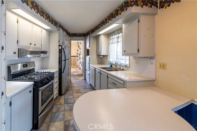Detail Gallery Image 4 of 25 For 332 N Lyon #82,  Hemet,  CA 92543 - 2 Beds | 2 Baths