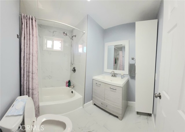 Front Image Thumbnail for CRCV26103781