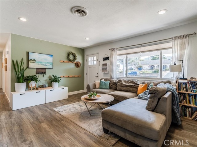 748 Woodland Drive, Los Osos CA: https://media.crmls.org/medias/5a85d86a-2390-4099-b819-06c3c3d09e5a.jpg