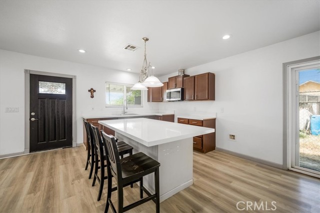 14928 Yucca Avenue, Fontana CA: https://media.crmls.org/medias/5a85ecdb-b605-4e2c-a2d1-9b4da2b06147.jpg