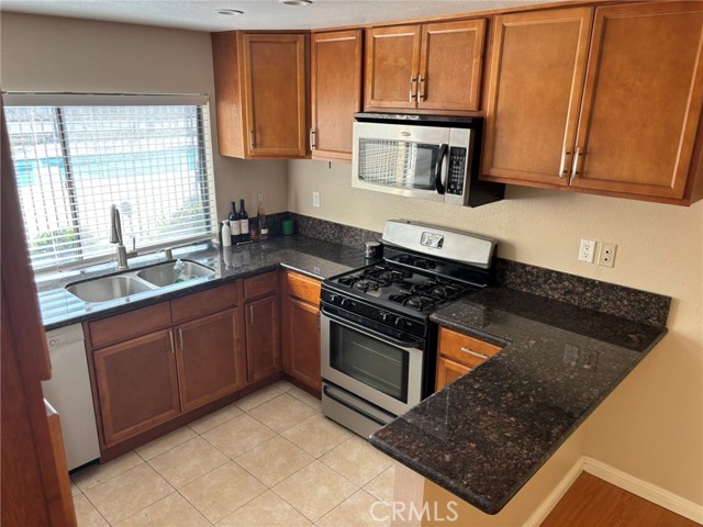 Detail Gallery Image 7 of 23 For 1026 Sheila Ct, Montebello,  CA 90640 - 2 Beds | 2 Baths