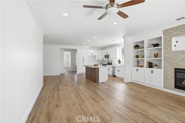 Detail Gallery Image 14 of 42 For 329 Sparkler, Perris,  CA 92571 - 4 Beds | 2 Baths