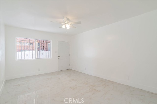 Detail Gallery Image 7 of 20 For 1116 S Berendo St #2,  Los Angeles,  CA 90006 - 2 Beds | 1 Baths